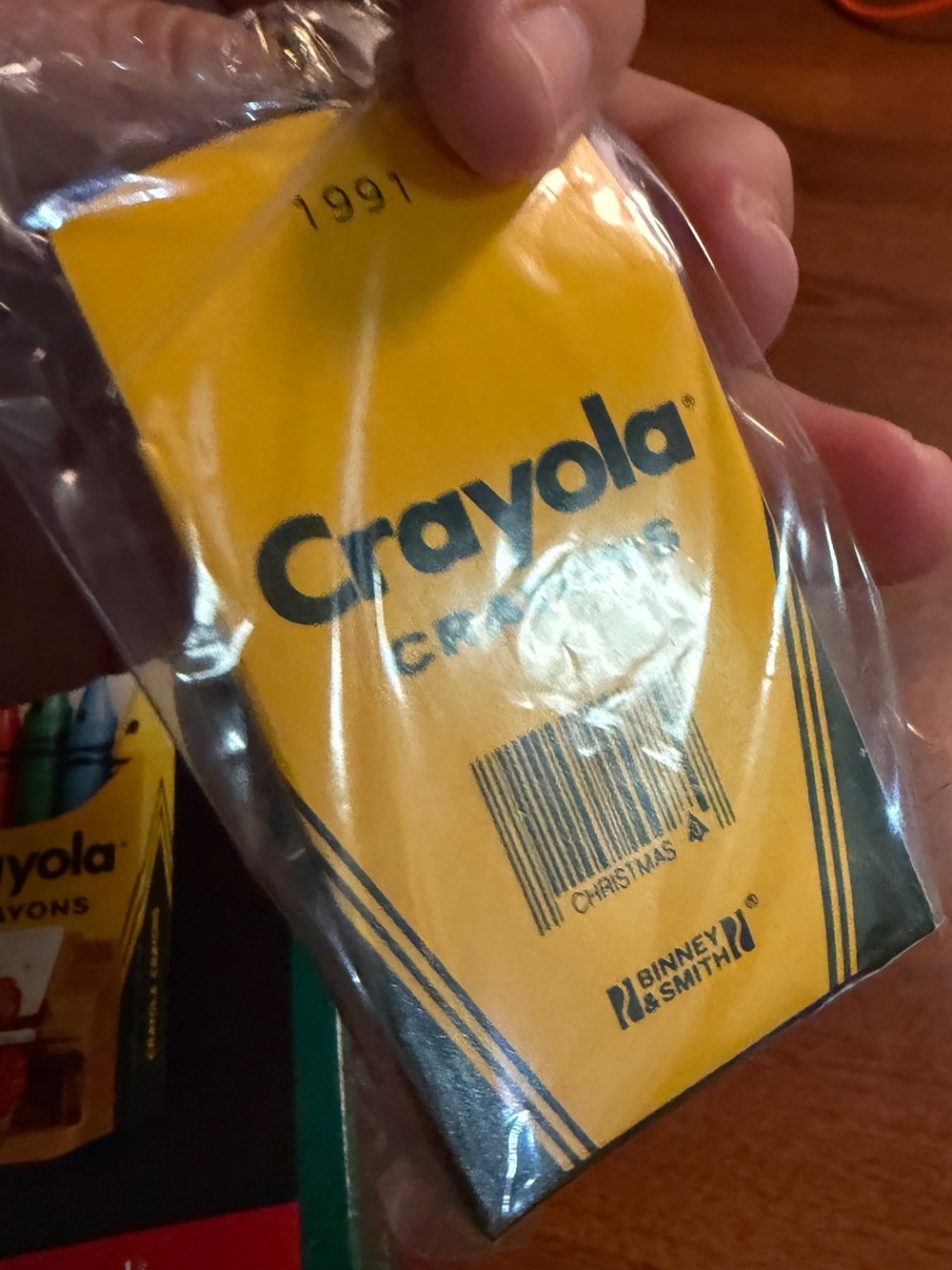 NEW Vintage 1991 Hallmark keepsake Crayola ornament. Collectible Christmas. - Picture 3 of 5